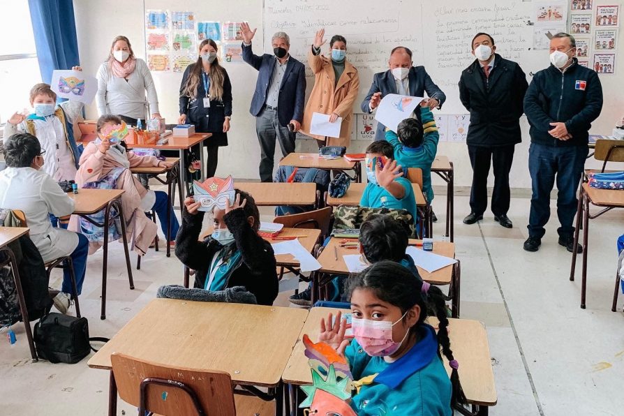 Autoridades refuerzan campaña de vacunación en los establecimientos educacionales del Biobío