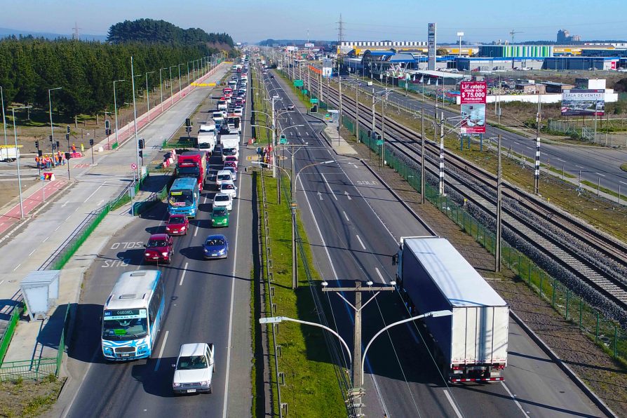 Gobierno anuncia restricción vehicular y plan de medidas para mitigar congestión vial en Ruta 160