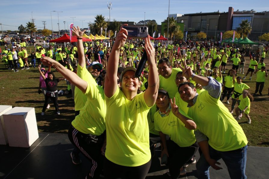 Día del Deporte congregó a 3 mil deportistas en carnaval deportivo y corrida familiar