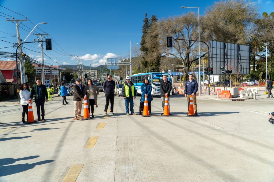 Apertura de nuevo Puente Collao de proyecto    de par vial suma avance a Plan Más Movilidad