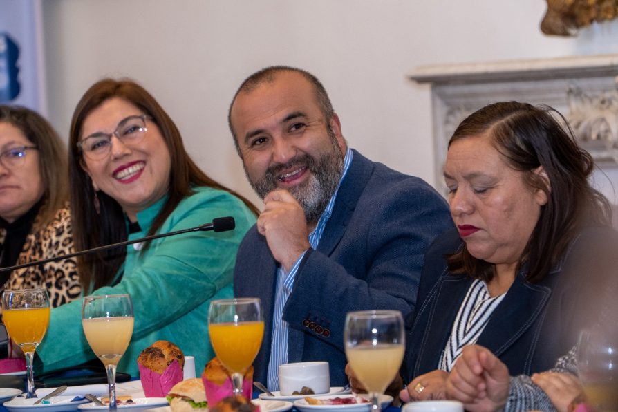 Autoridades regionales reconocen el trabajo y liderazgo de dirigentes sociales en la Región del Biobío