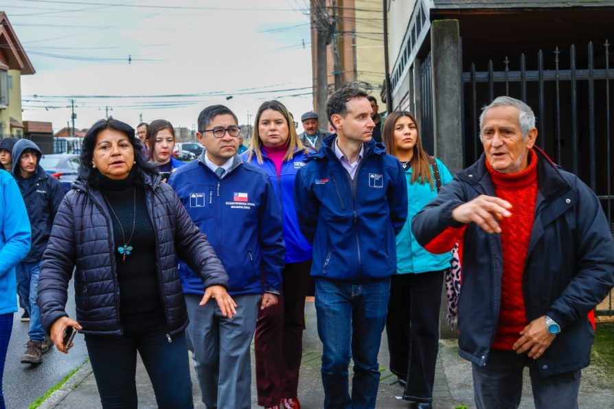 Delegado Presidencial Julio Anativia participa en la estrategia de Mejoramiento Red Aguas Lluvias Sector Parque Central Hualpén