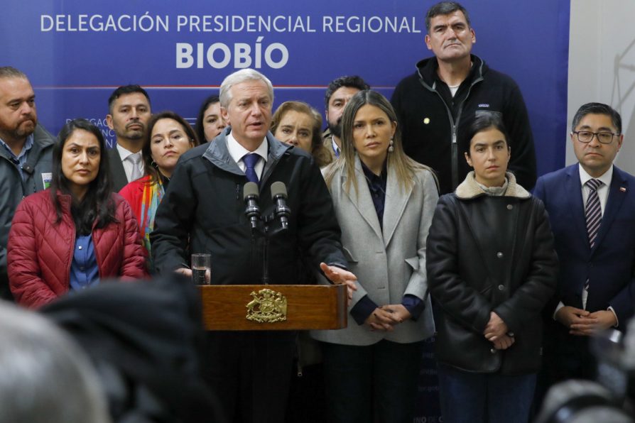 Presidente José Antonio Kast encabezó en la Delegación Presidencial Regional del Biobío la Mesa Técnica tras el intenso sistema frontal en la Región
