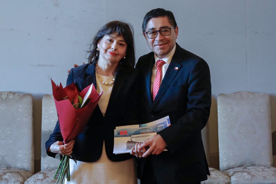 Delegación Presidencial del Biobío rinde emotivo homenaje a funcionarias y funcionarios por sus años de servicio en el Ministerio del Interior